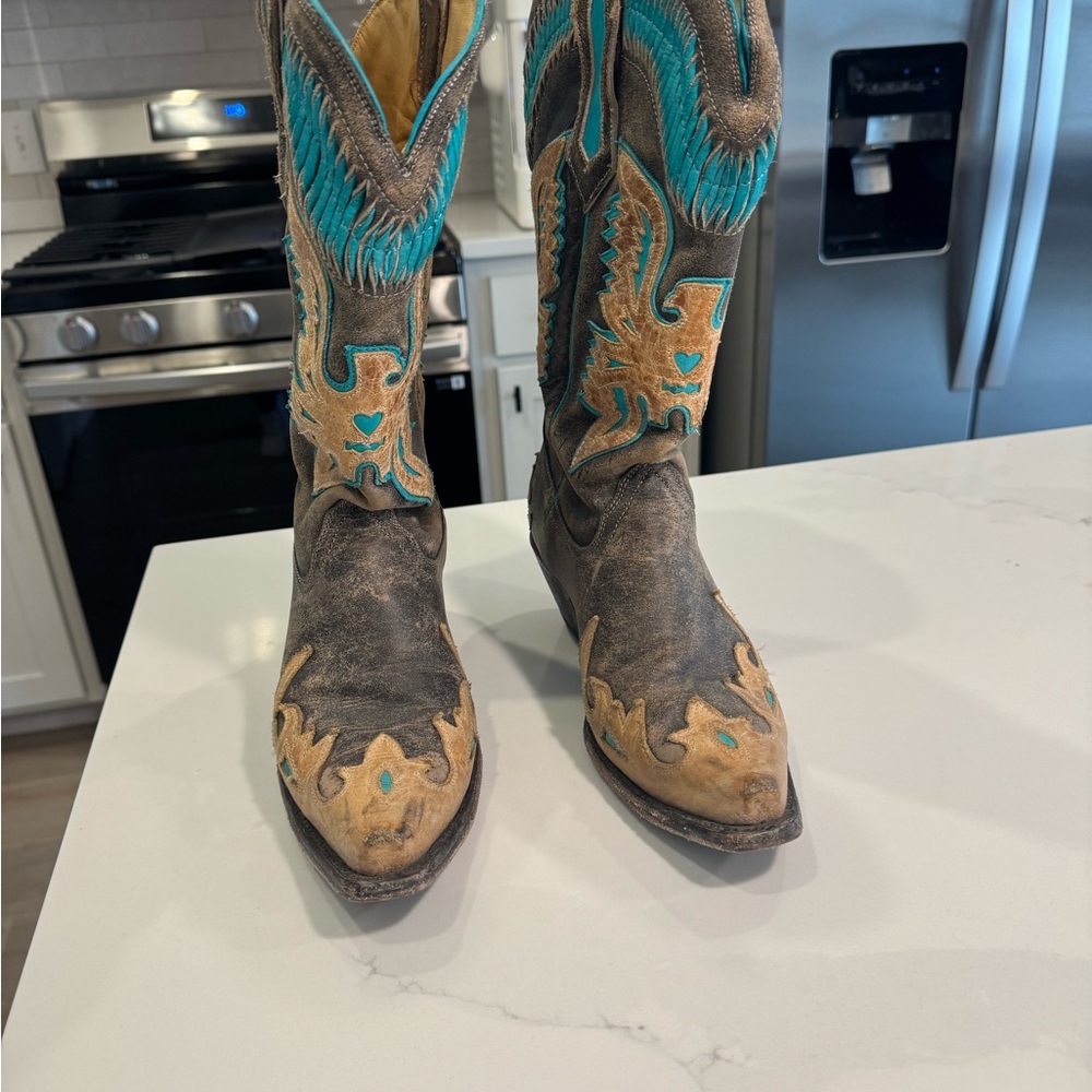Corral boots size 8.5